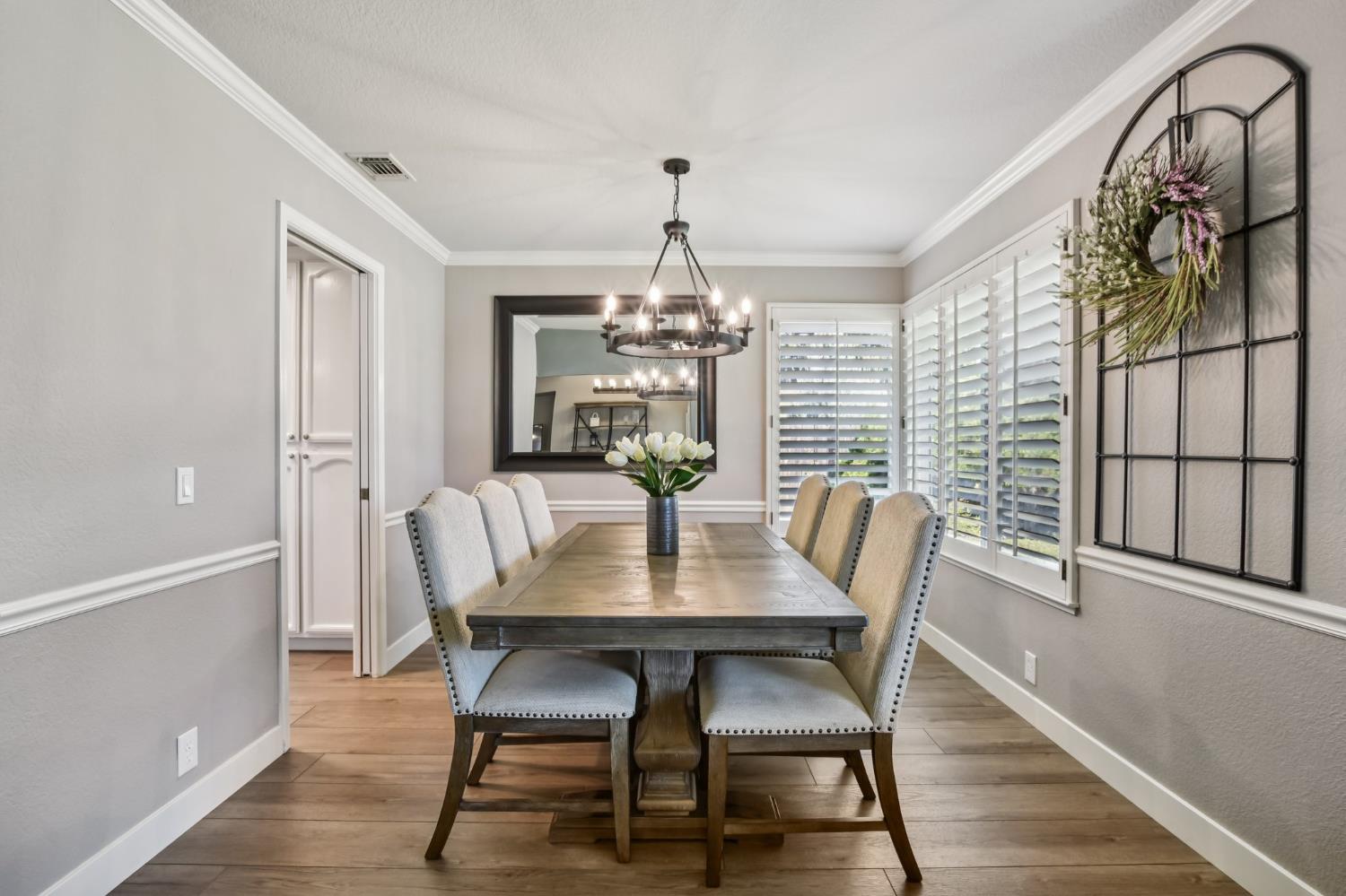 1304 Ridgecrest Way Roseville, CA 95661 - Photo 10 of 37