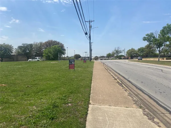 $595,000 | 3708 Harwood Road, Bedford, TX 76021