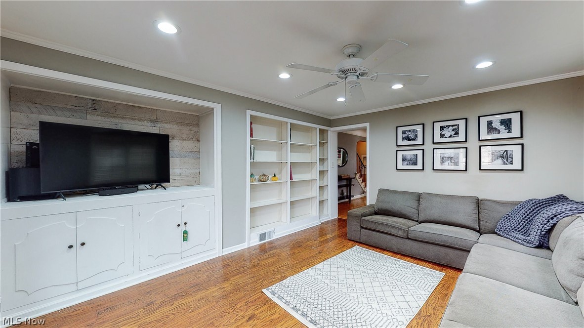 2604 Dysart Road Cleveland, OH 44118 - Photo 13 of 31 Gallery Image 13