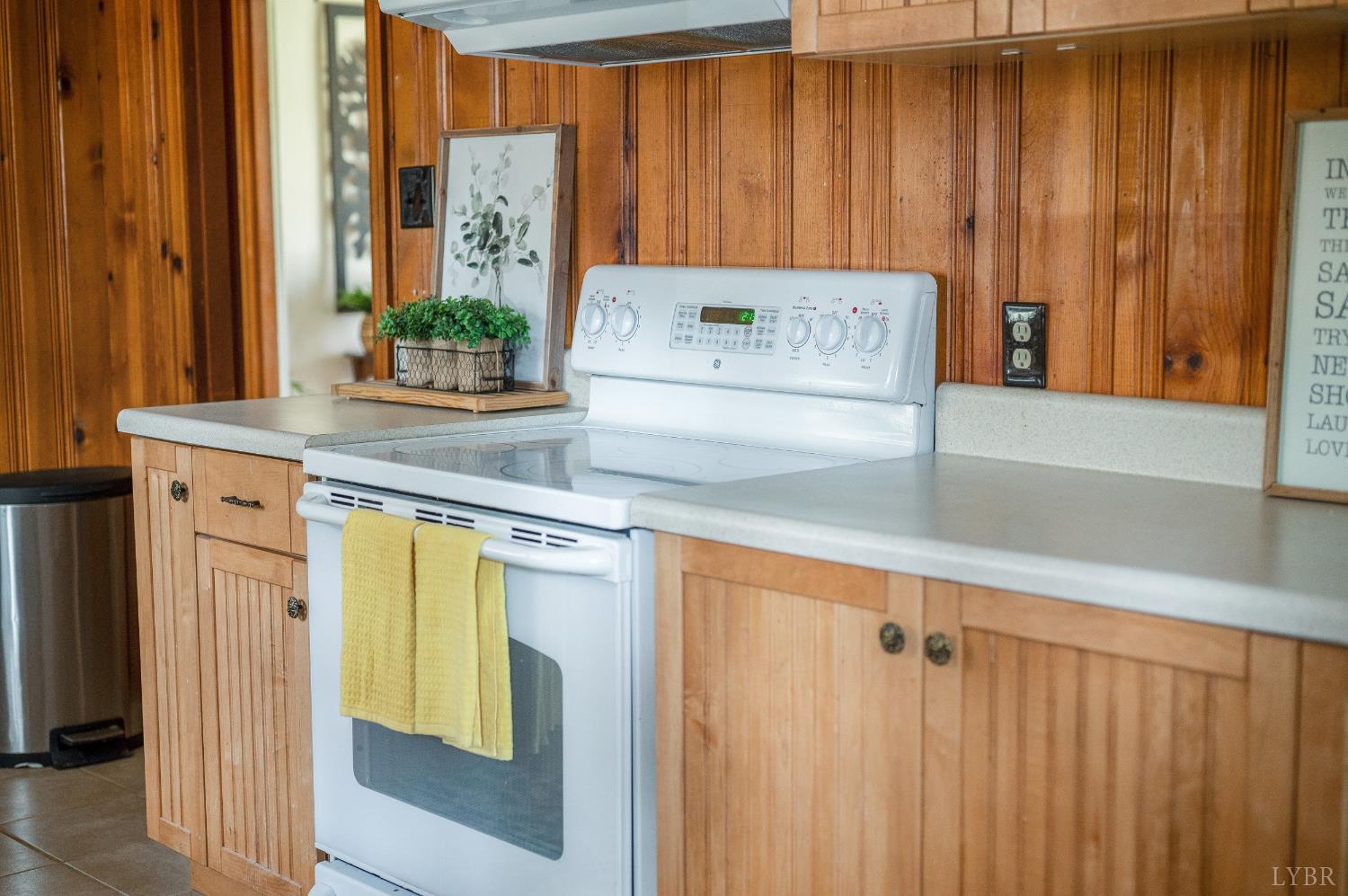 41 Piedmont Road Rustburg, VA 24588 - Photo 19 of 51 a view of kitchen with window