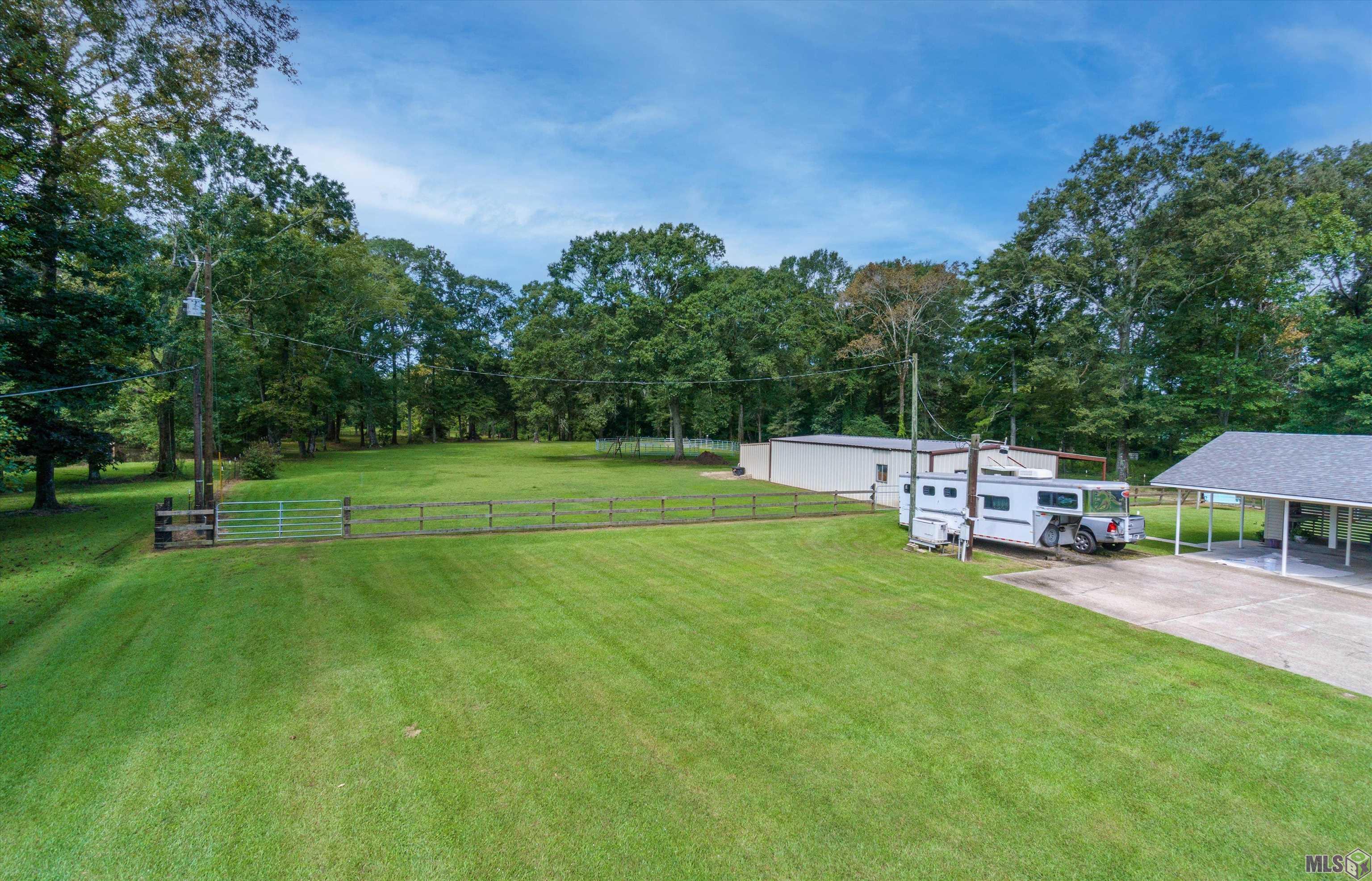 13863 Brown Road Central, LA 70714 - Photo 6 of 30 Side Yard