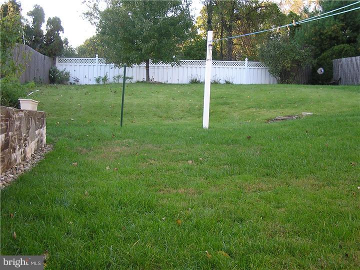 1252 Huntingdon Road Abington, PA 19001 - Photo 14 of 15 Back Yard
