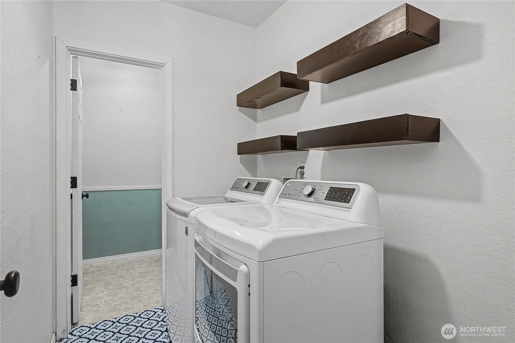 7239 Long Lake Road Southeast Port Orchard, WA 98367 - Photo 17 of 22 a utility room with dryer and washer
