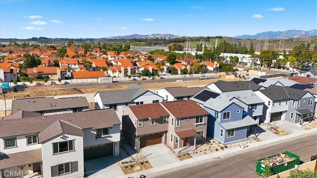 4862 Arroyo Run Moorpark, CA 93021 - Photo 22 of 30 PHOTOS ARE OF MODEL MATCH AND HAVE BEEN VIRTUALLY STAGED. INTERIOR AND EXTERIOR FINISHES MAY VARY