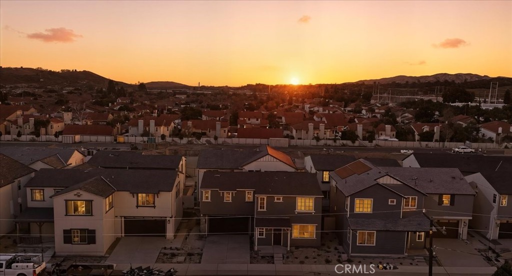 4862 Arroyo Run Moorpark, CA 93021 - Photo 24 of 30 PHOTOS ARE OF MODEL MATCH AND HAVE BEEN VIRTUALLY STAGED. INTERIOR AND EXTERIOR FINISHES MAY VARY