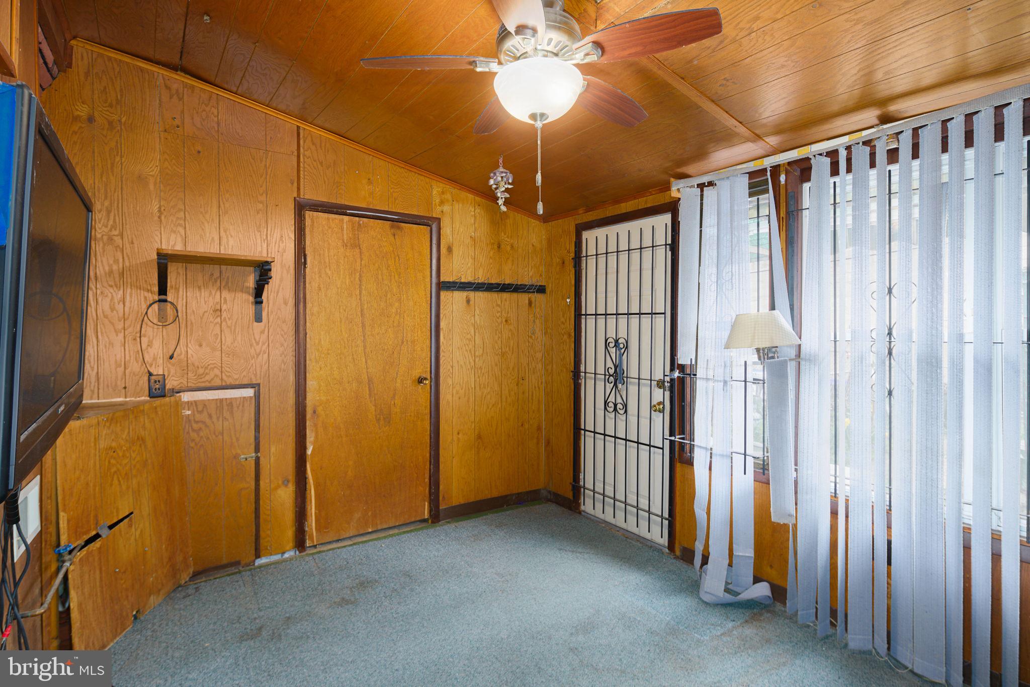 2441 East Firth Street Philadelphia, PA 19125 - Photo 4 of 10