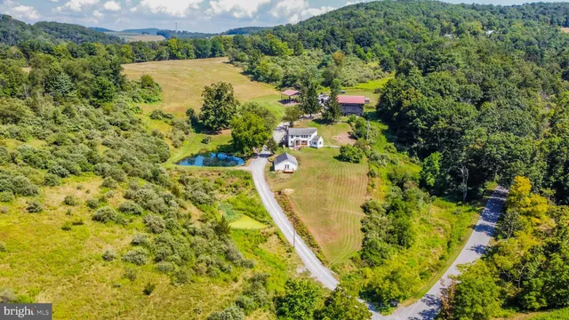 $814,900 | 718 Turkey Path Road, Linden, PA 17744