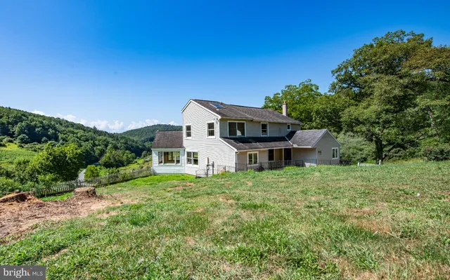 $814,900 | 718 Turkey Path Road, Linden, PA 17744