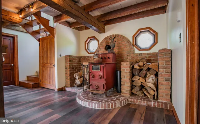 $814,900 | 718 Turkey Path Road, Linden, PA 17744