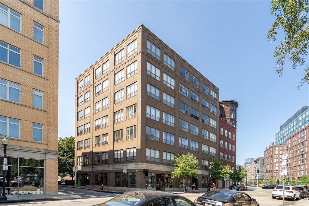 40 Fay Street, Unit 704 Boston, MA 02118 - Photo 20 of 27