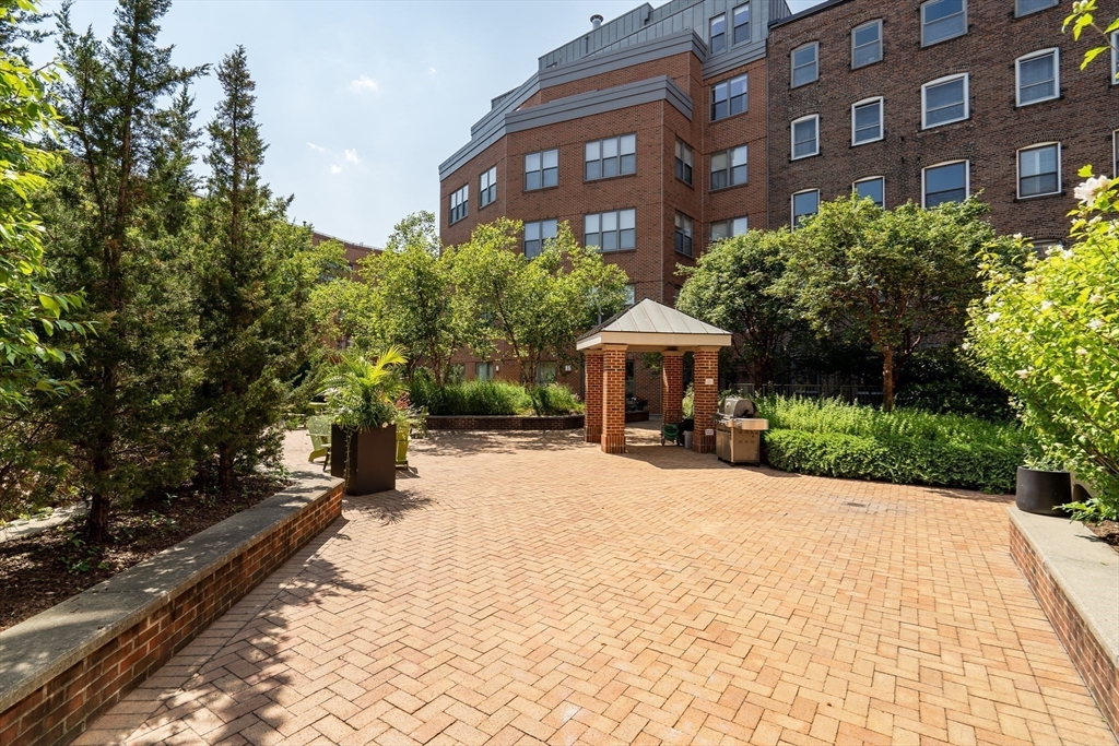 40 Fay Street, Unit 704 Boston, MA 02118 - Photo 26 of 27