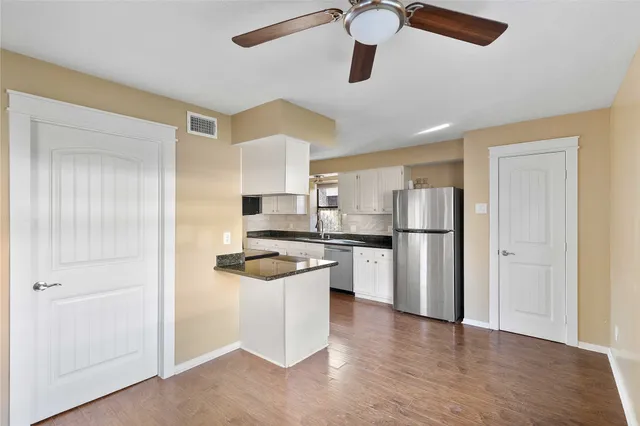 $260,000 | 8427 Pines Pl Drive, Humble, TX 77346