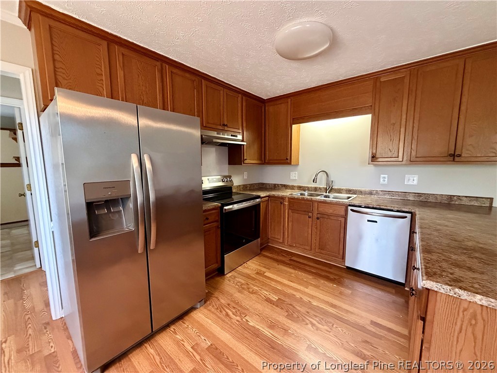 5959 Rehoboth Road Hope Mills, NC 28348 - Photo 14 of 21 Stainless Appliances