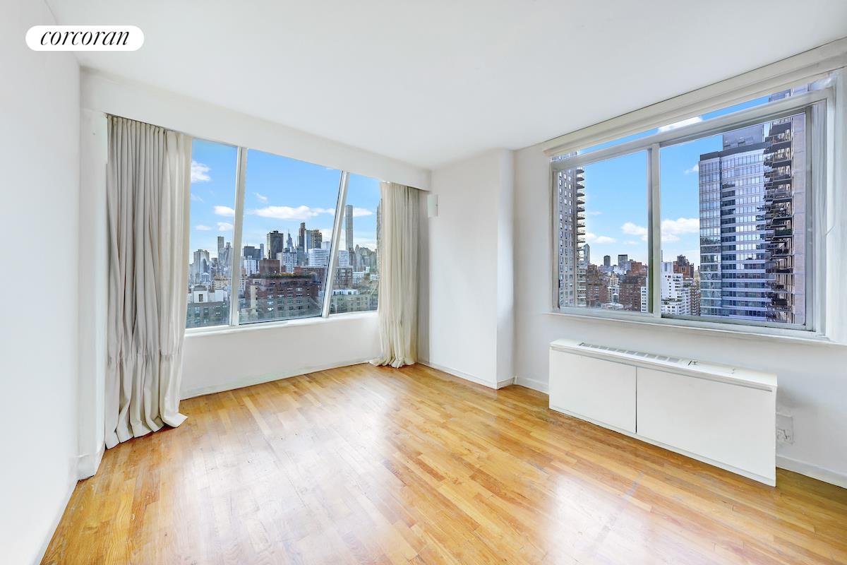 343 East 74th Street, Unit PH34D Manhattan, NY 10021 - Photo 8 of 16