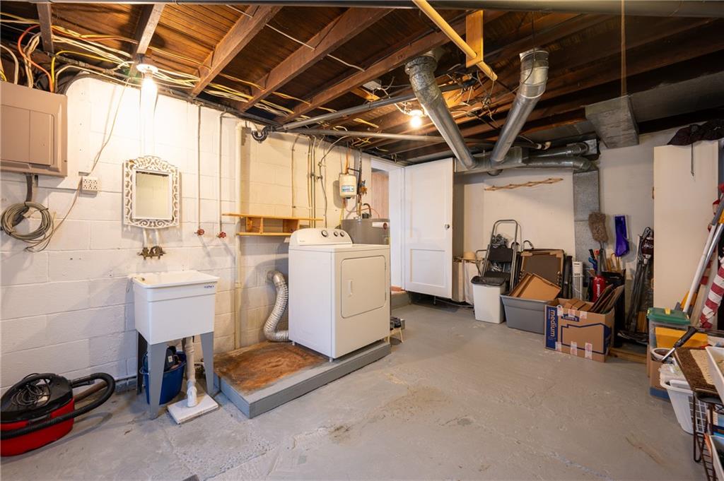 387 Spring Street Yukon, PA 15698 - Photo 17 of 23 Gallery Image 17