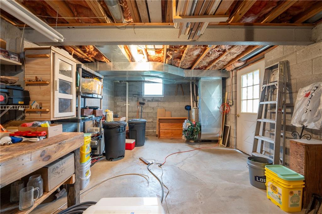 387 Spring Street Yukon, PA 15698 - Photo 19 of 23 Gallery Image 19