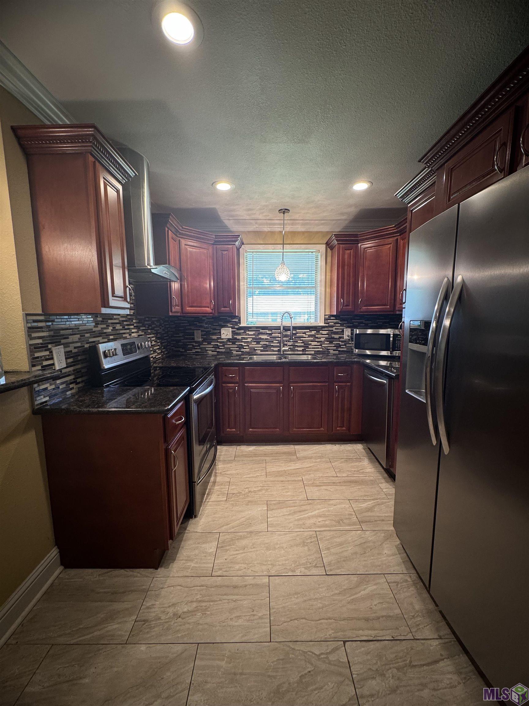 12688 Castle Hill Drive Baton Rouge, LA 70814 - Photo 9 of 16