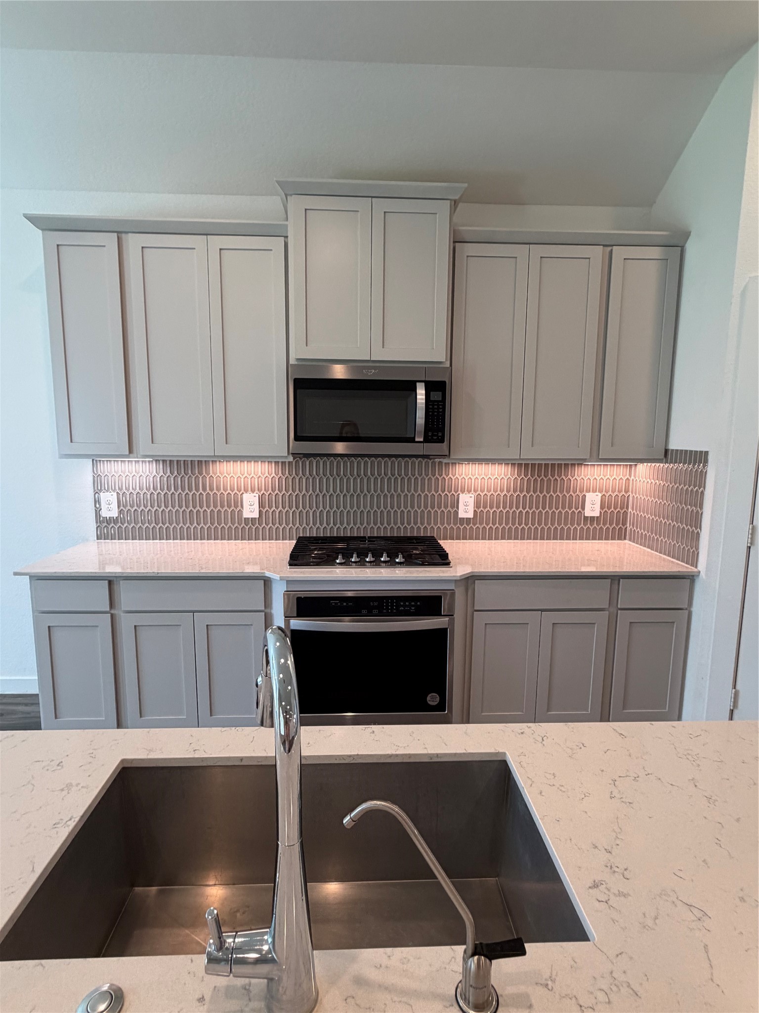 14162 Primrose Ridge Lane Conroe, TX 77384 - Photo 21 of 36 Kitchen