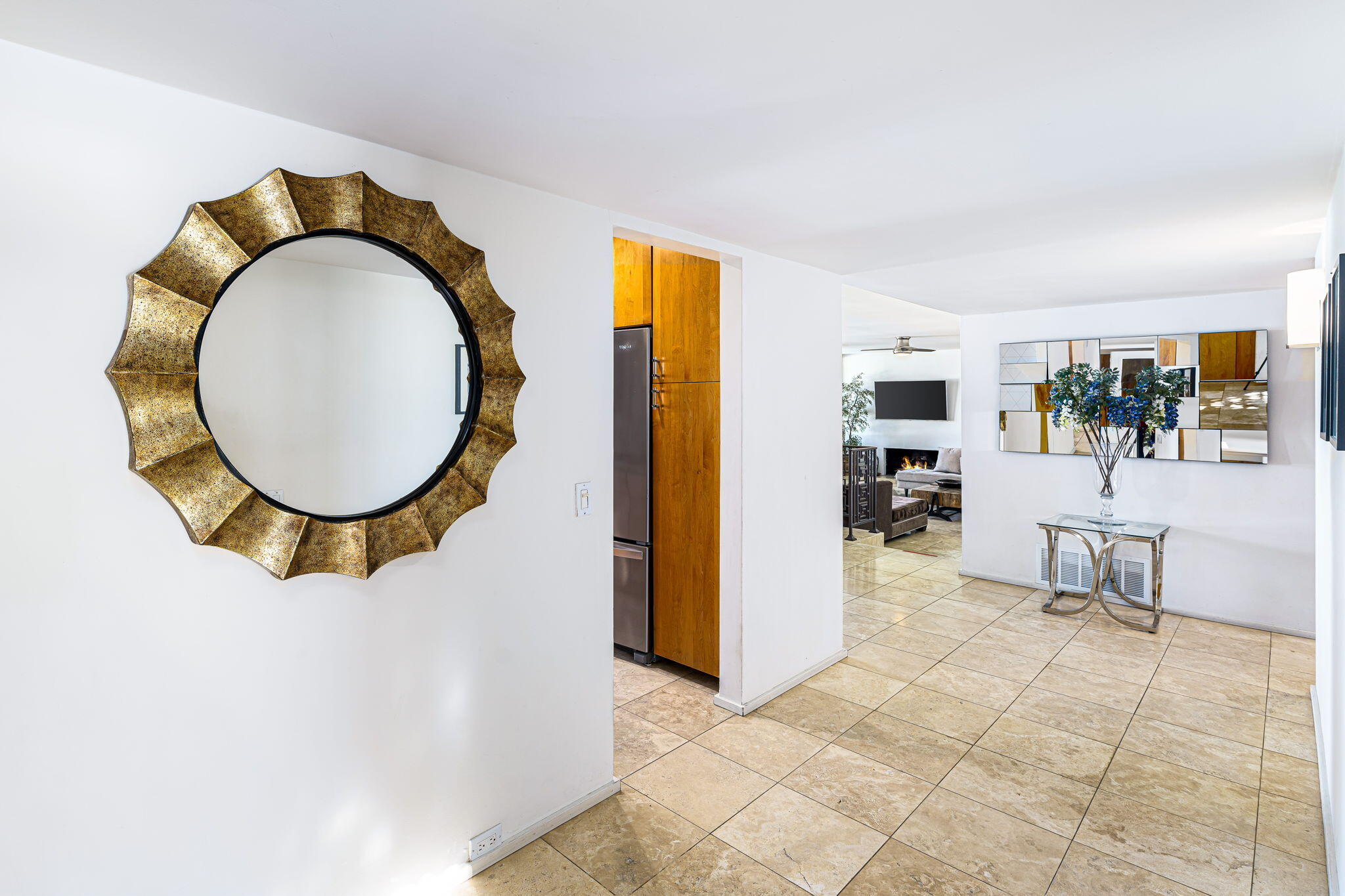 72890 Homestead Road Palm Desert, CA 92260 - Photo 13 of 45 a view of a living room