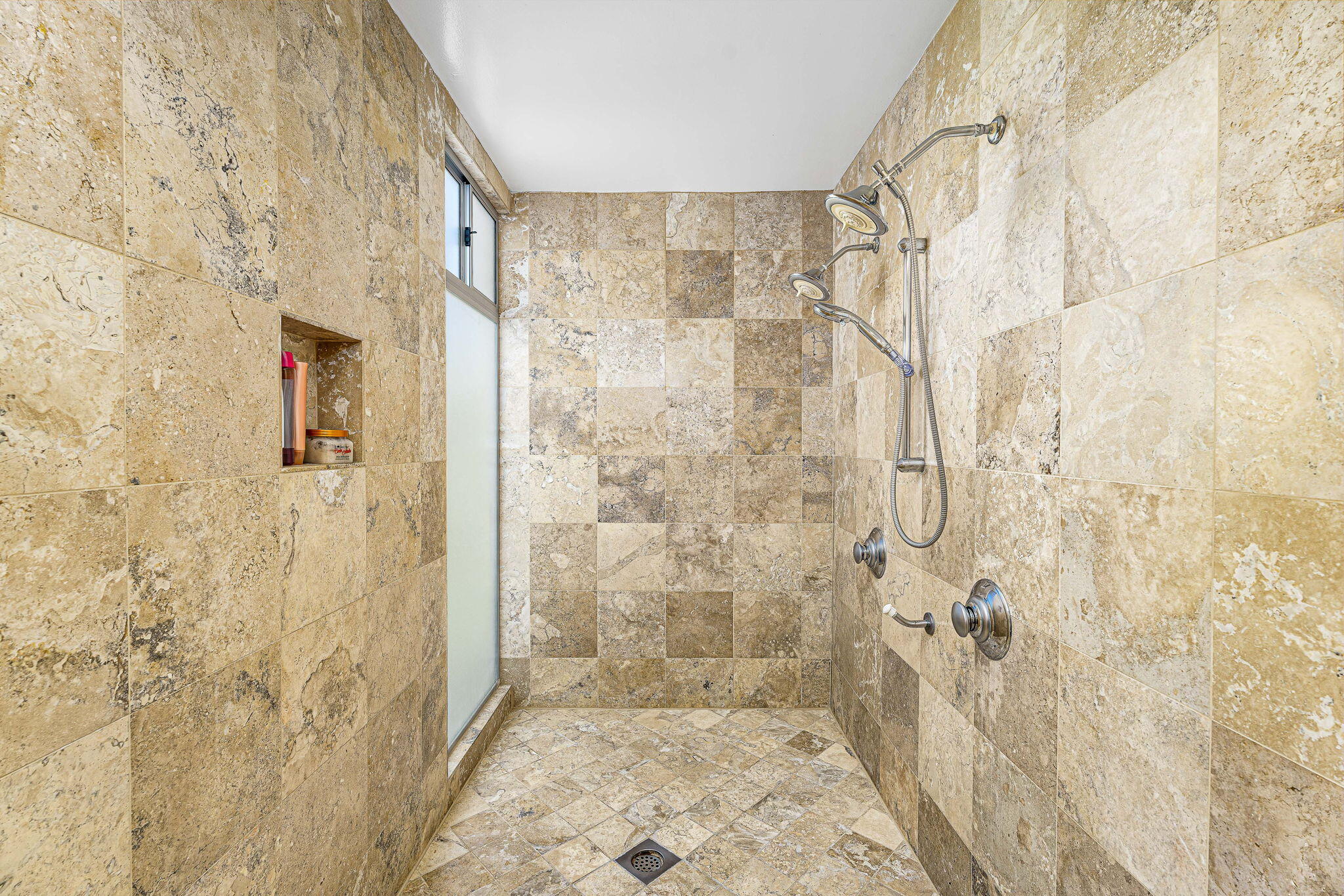 72890 Homestead Road Palm Desert, CA 92260 - Photo 40 of 45 a bathroom with a shower curtain