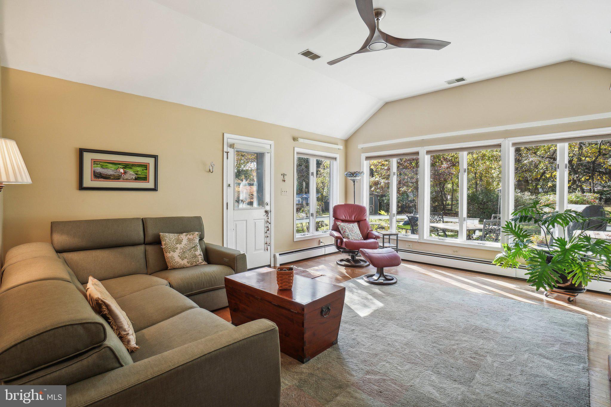 10404 Naglee Road Silver Spring, MD 20903 - Photo 17 of 35