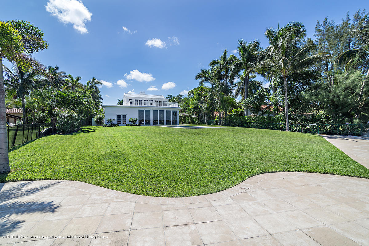 3130 Washington Road West Palm Beach, FL 33405 - Photo 24 of 33 a view of a garden in front of the house