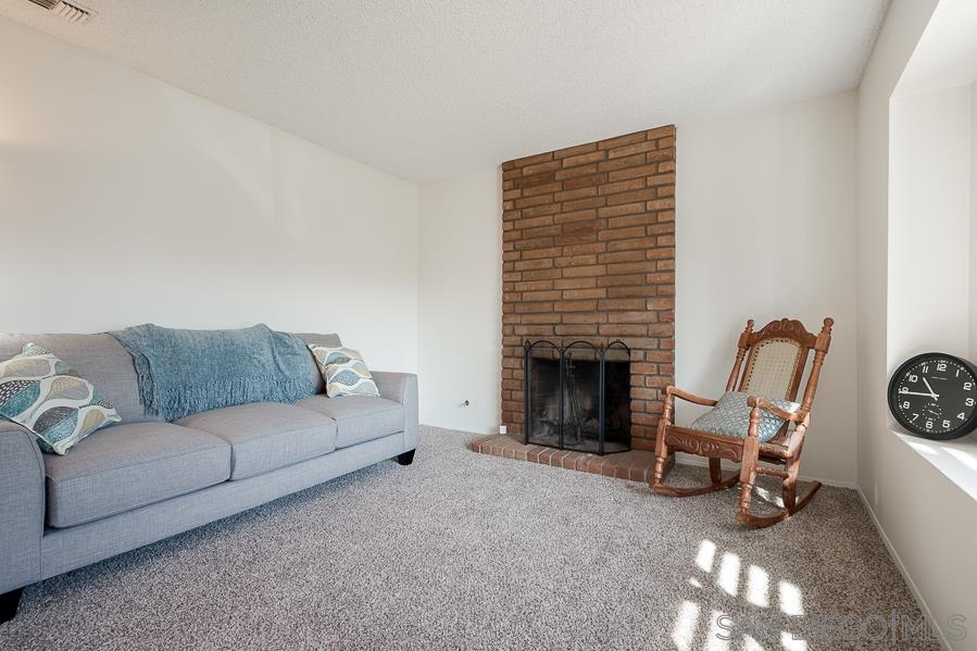10236 Rio Camino Lakeside, CA 92040 - Photo 4 of 25 Gallery Image 4