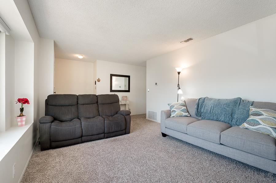 10236 Rio Camino Lakeside, CA 92040 - Photo 6 of 25 Gallery Image 6