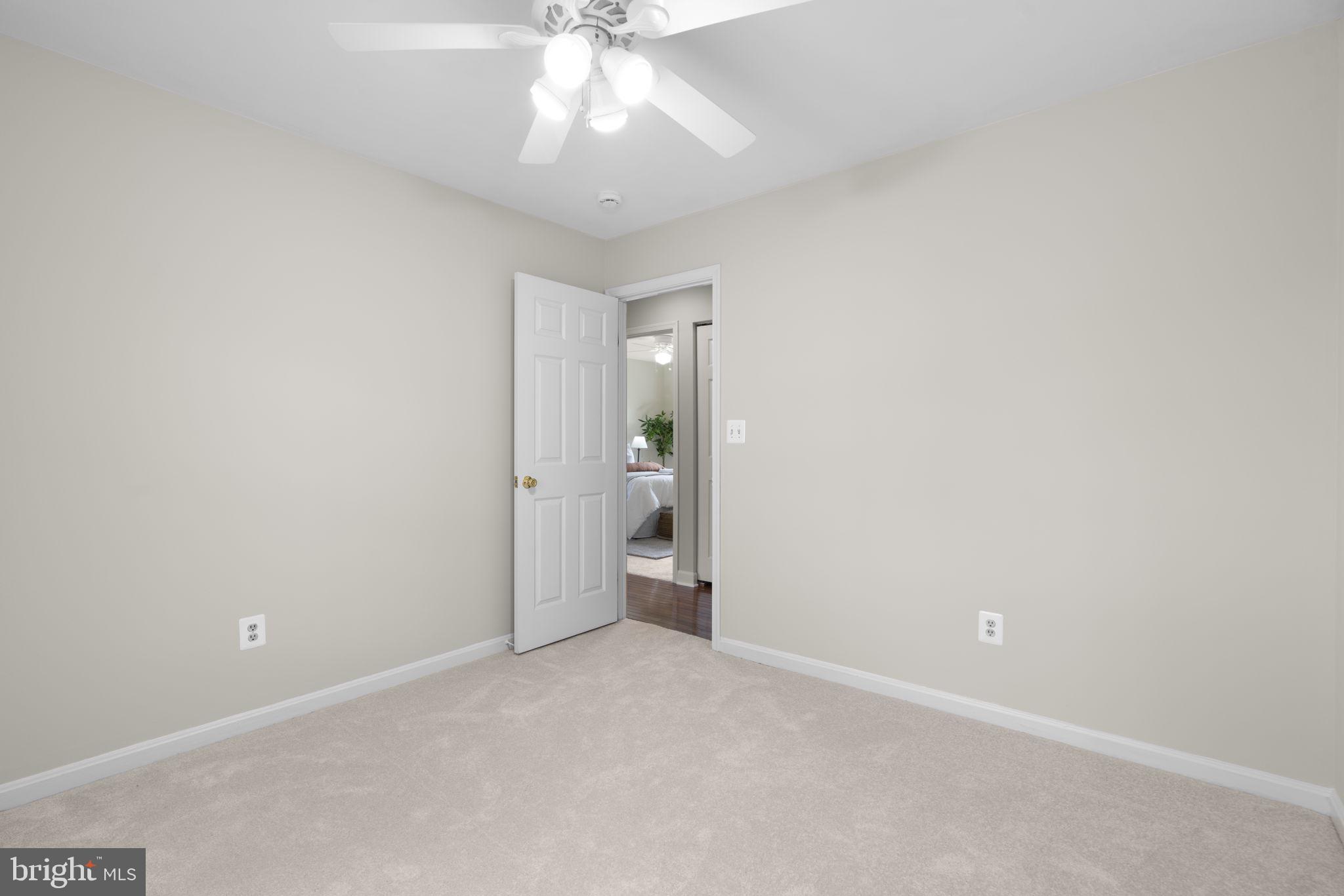 6968 Sunfleck Row Columbia, MD 21045 - Photo 22 of 45 an empty room with a bathroom
