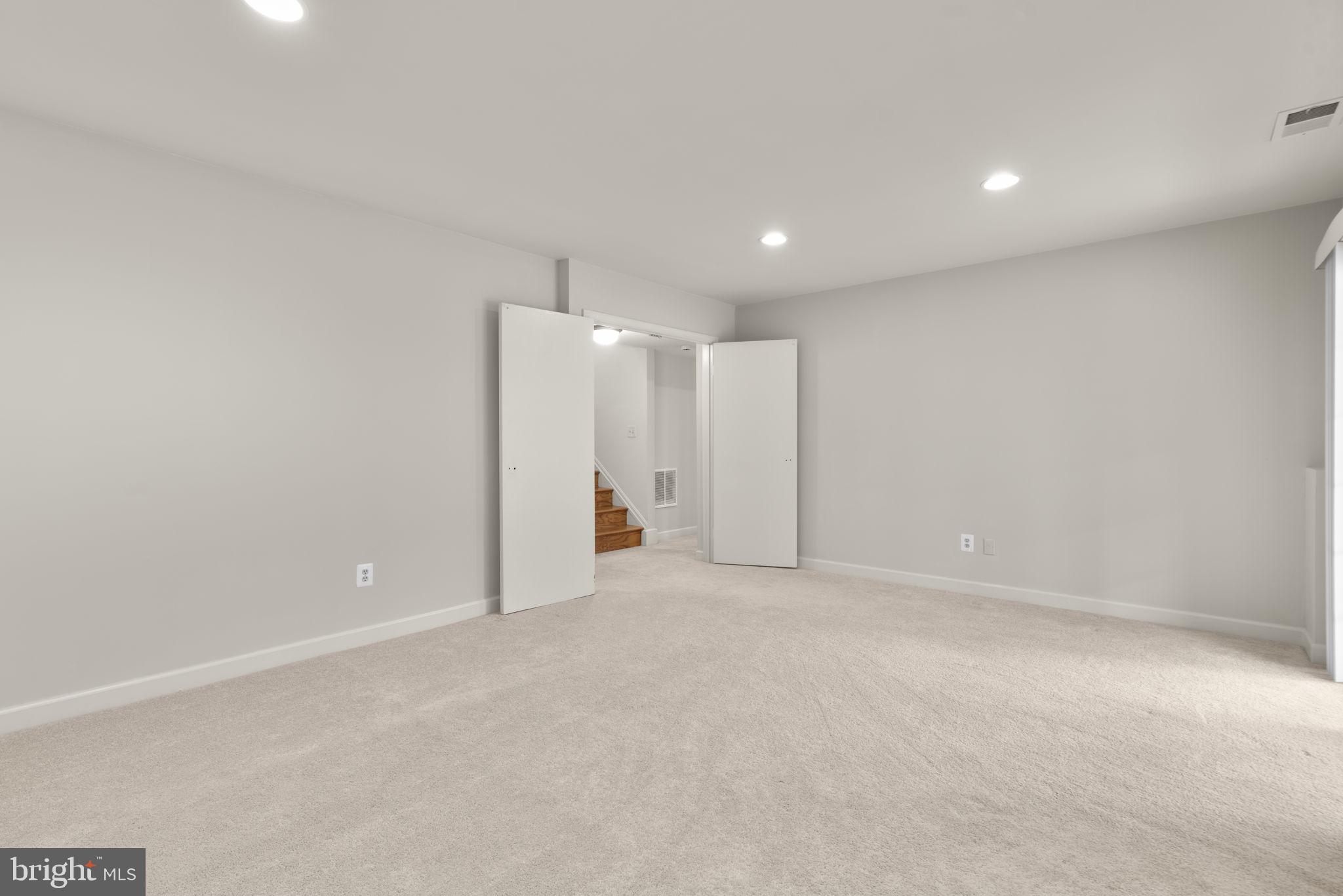 6968 Sunfleck Row Columbia, MD 21045 - Photo 28 of 45 a view of an empty room