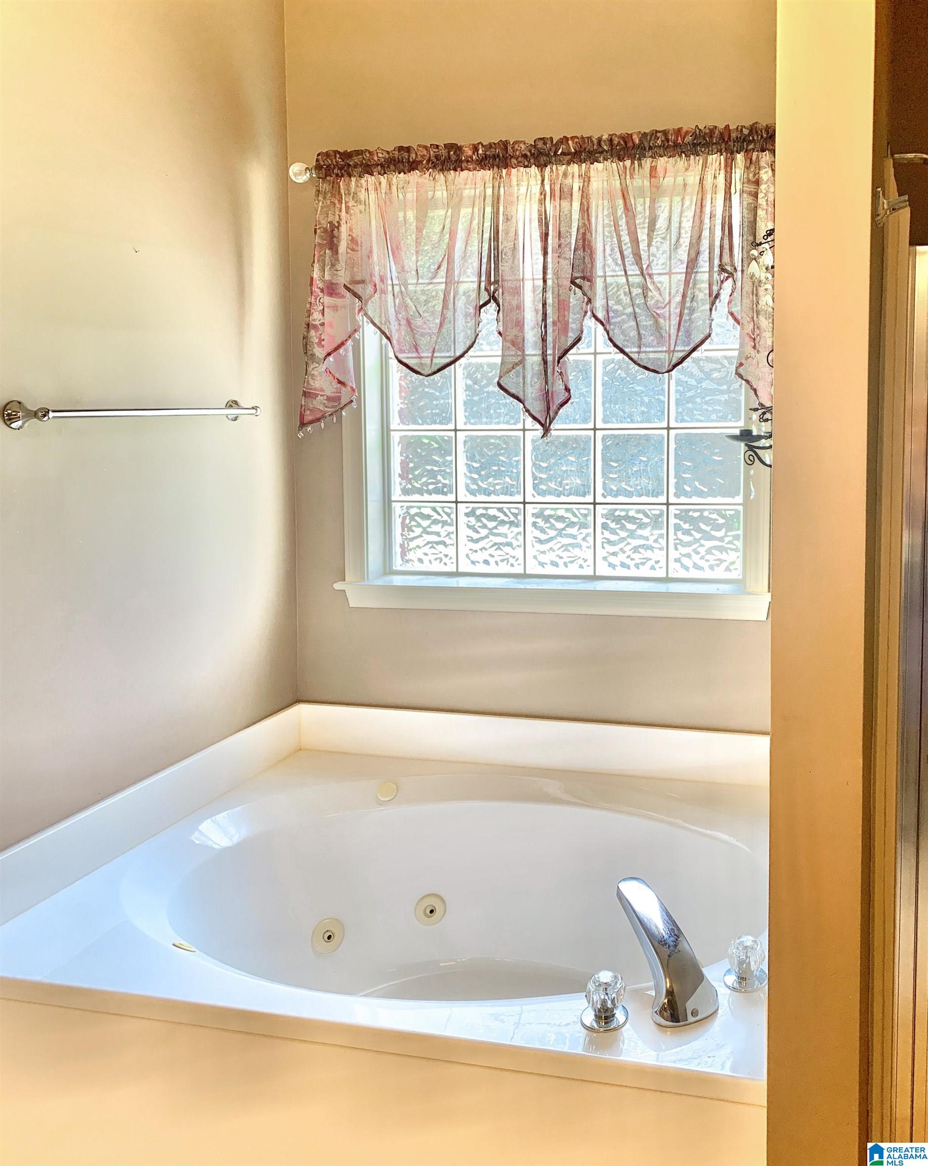 209 Cove Place Pelham, AL 35124 - Photo 12 of 16