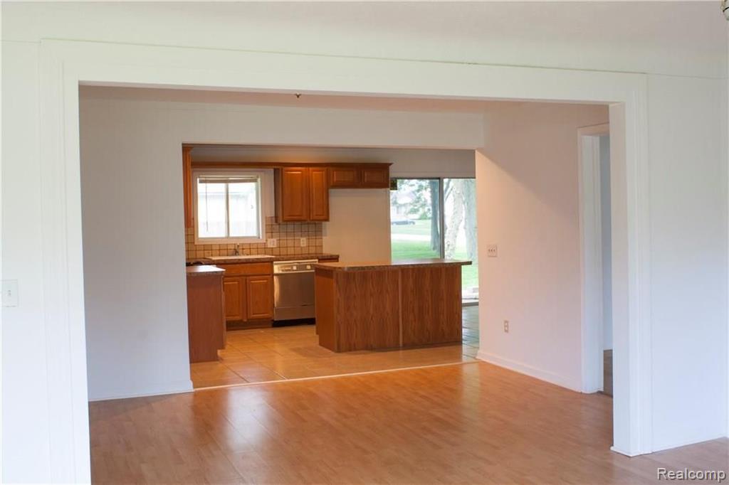25658 21 Mile Road Chesterfield, MI 48051 - Photo 4 of 18
