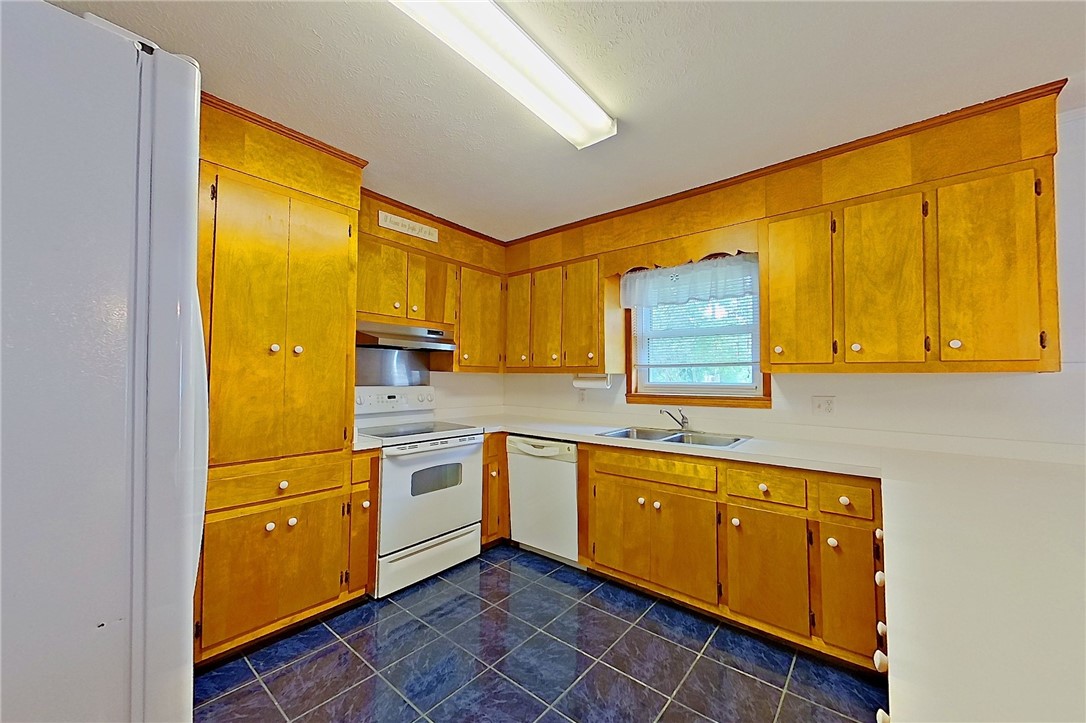 1261 Lake Street Waycross, GA 31503 - Photo 14 of 36