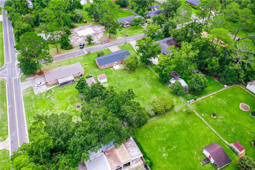 1261 Lake Street Waycross, GA 31503 - Photo 8 of 36