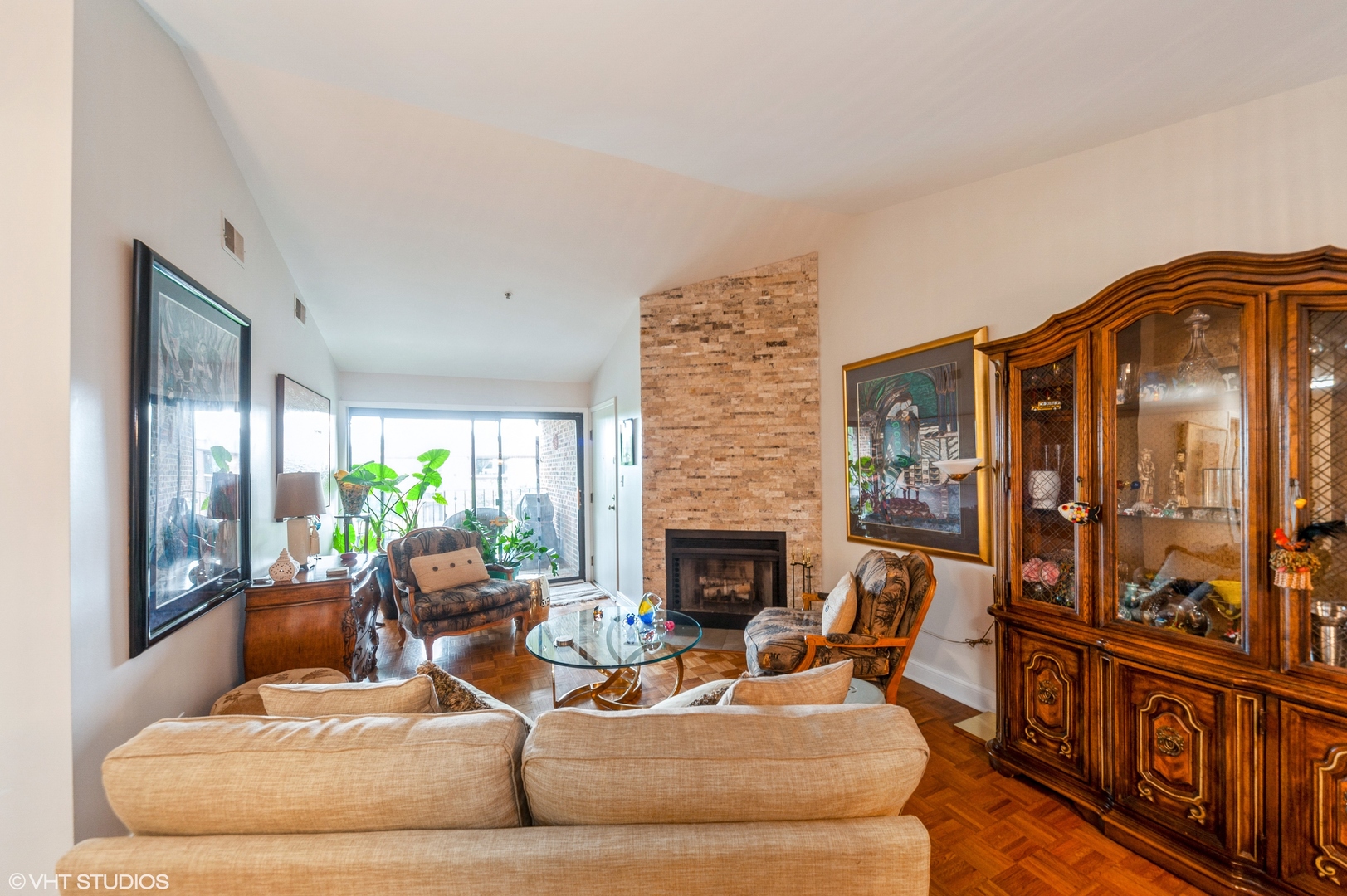 700 Weidner Road, Unit 304 Buffalo Grove, IL 60089 - Photo 2 of 10