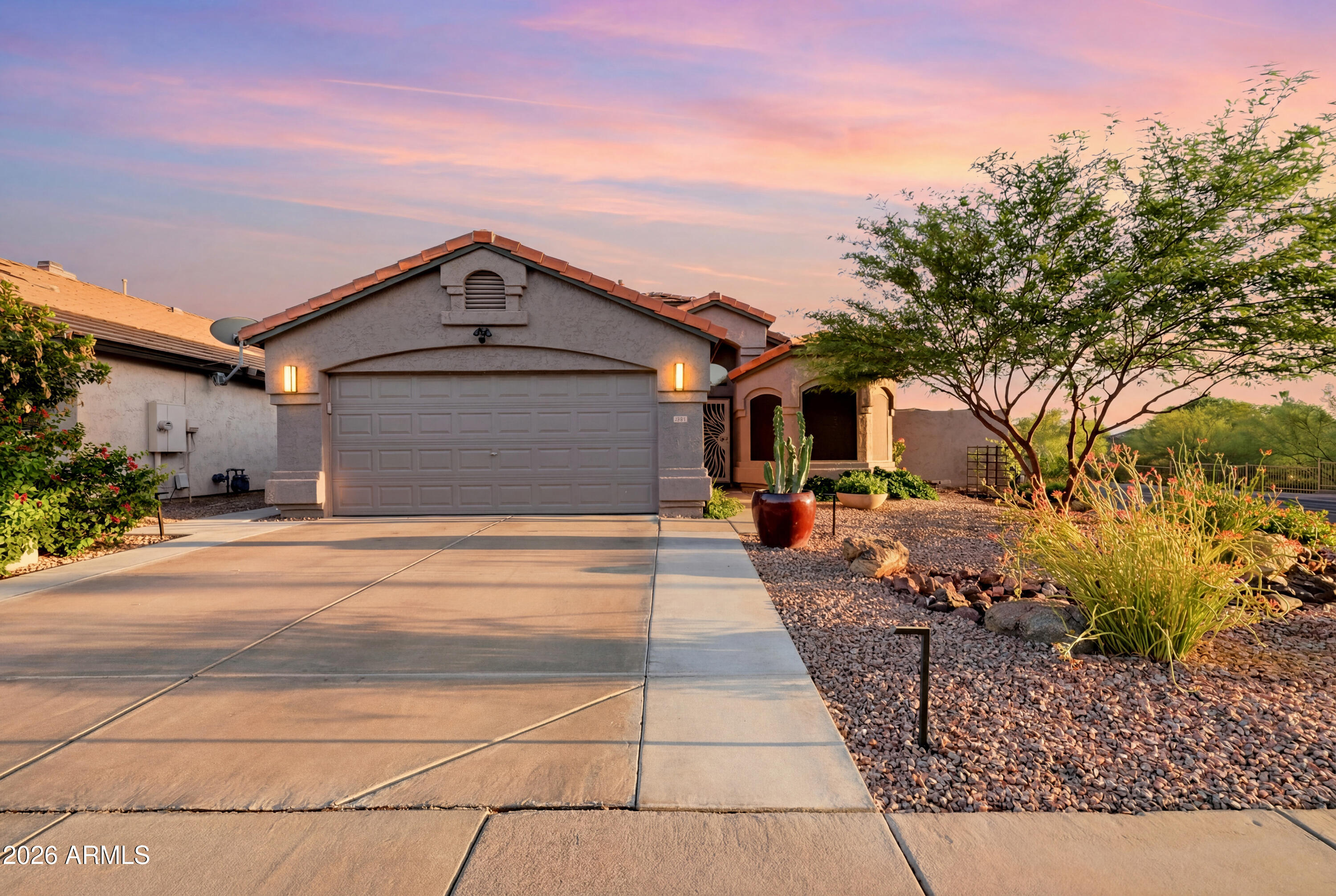 4605 East Jaeger Road Phoenix, AZ 85050 - Photo 1 of 35 1_006_dsc_0115_twilight_3aca92ff_209aaf8