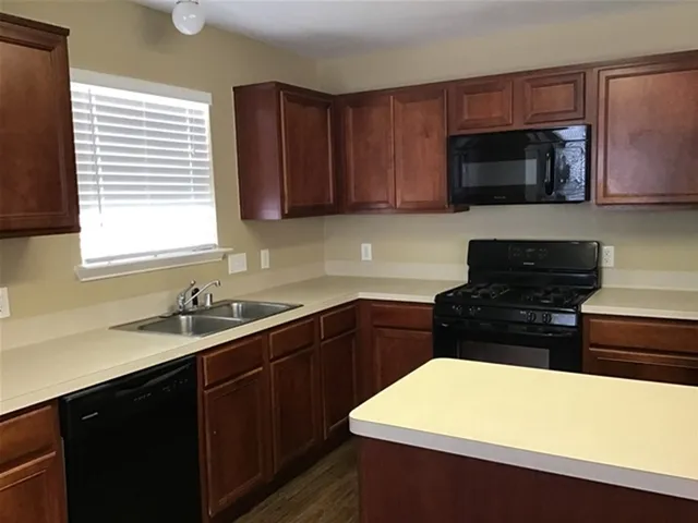 $2,185 | 11322 Flying Geese Lane, Tomball, TX 77375