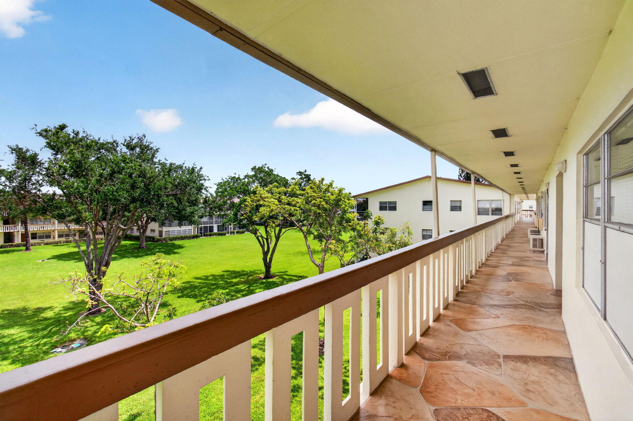 35 Mansfield A Boca Raton, FL 33434 - Photo 10 of 98 8-web-or-mls-DSC_8674