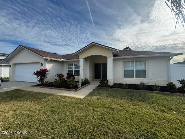 $2,295 | 252 Fountain Lake Boulevard, Daytona Beach, FL 32117