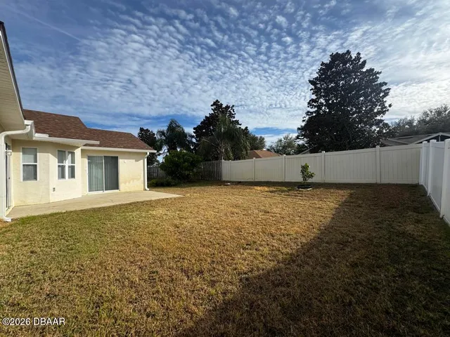 $2,295 | 252 Fountain Lake Boulevard, Daytona Beach, FL 32117