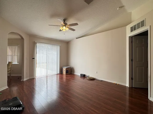 $2,295 | 252 Fountain Lake Boulevard, Daytona Beach, FL 32117