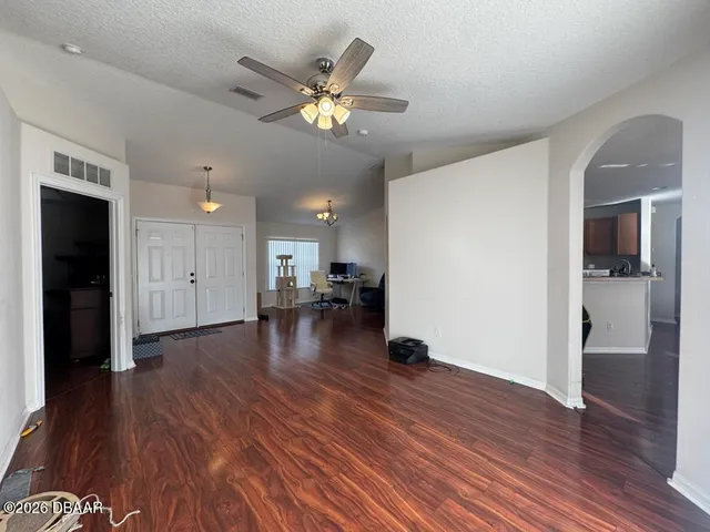 $2,295 | 252 Fountain Lake Boulevard, Daytona Beach, FL 32117