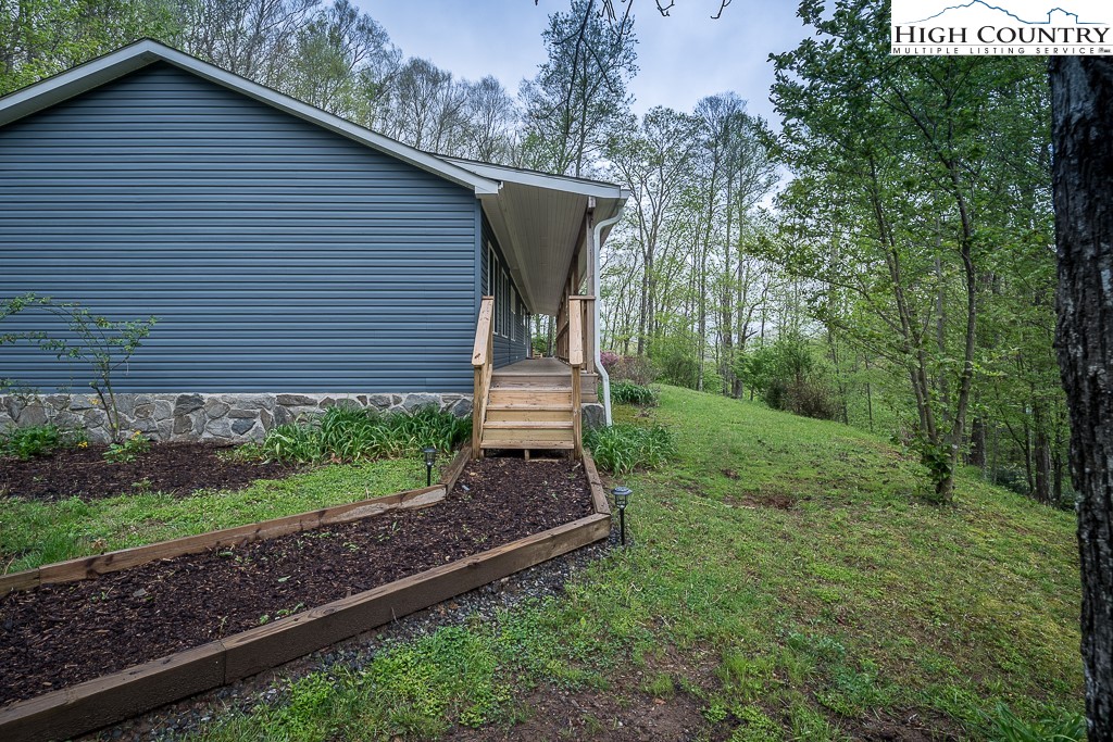360 Misty Mountain Road Boone, NC 28607 - Photo 3 of 50 Gallery Image 3