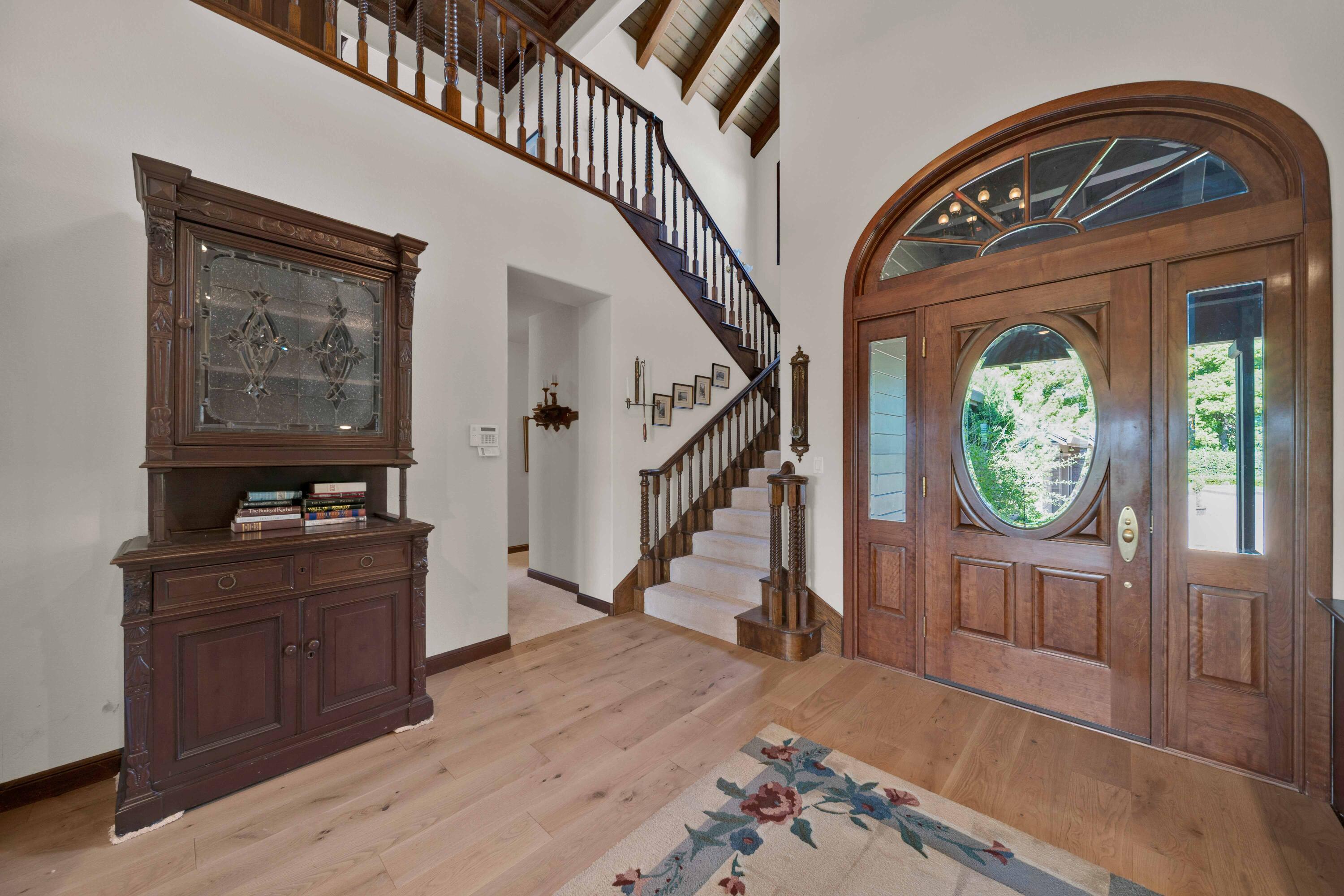 1744 Bechelli Lane Redding, CA 96002 - Photo 4 of 33 Ken Murray, Realtor