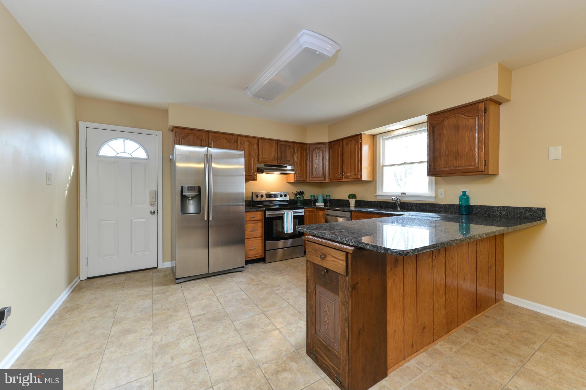 BREAKFAST BAR