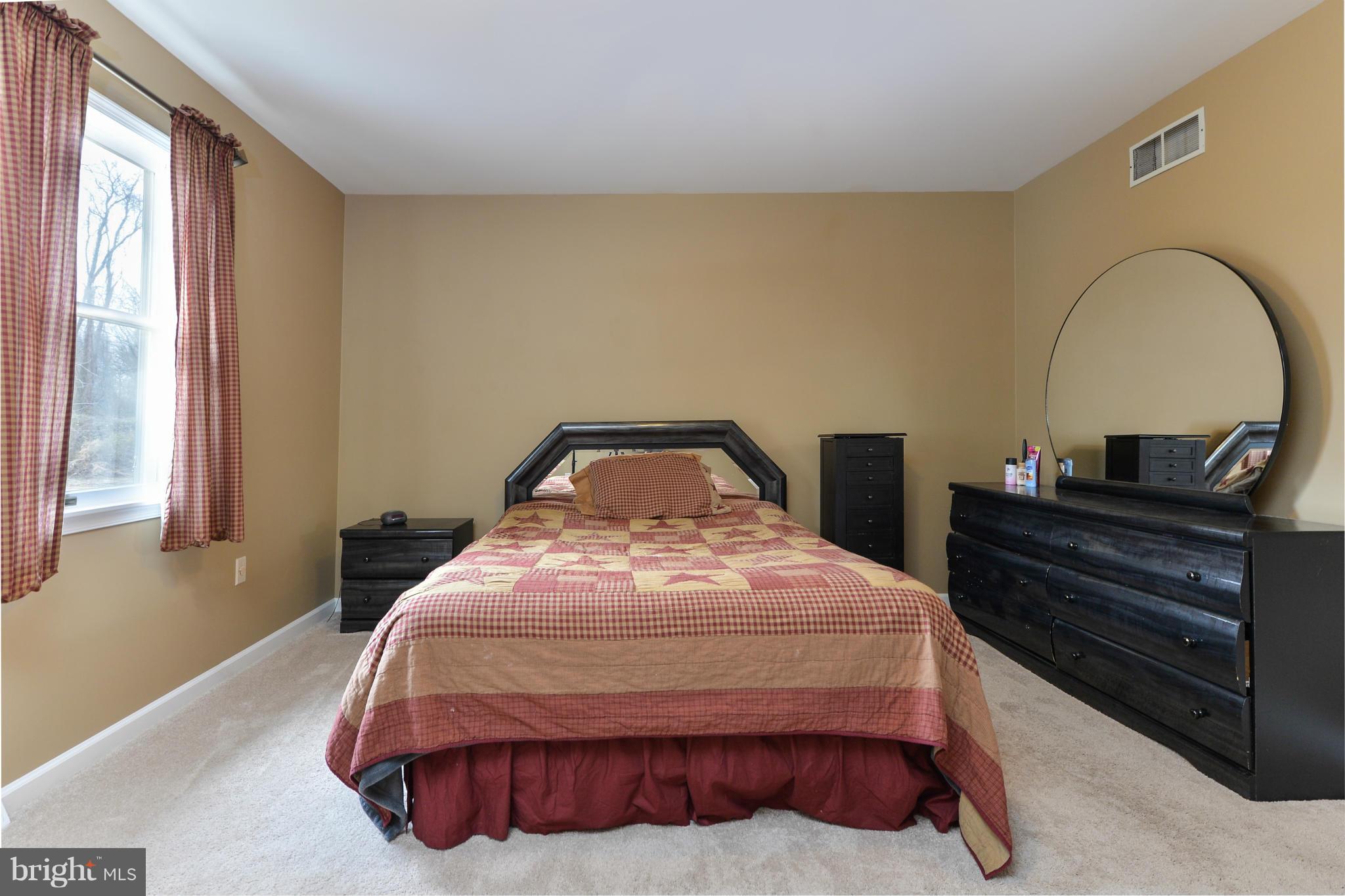 249 Maloney Road Elkton, MD 21921 - Photo 9 of 20 NEUTRAL COLORS THROUGHOUT