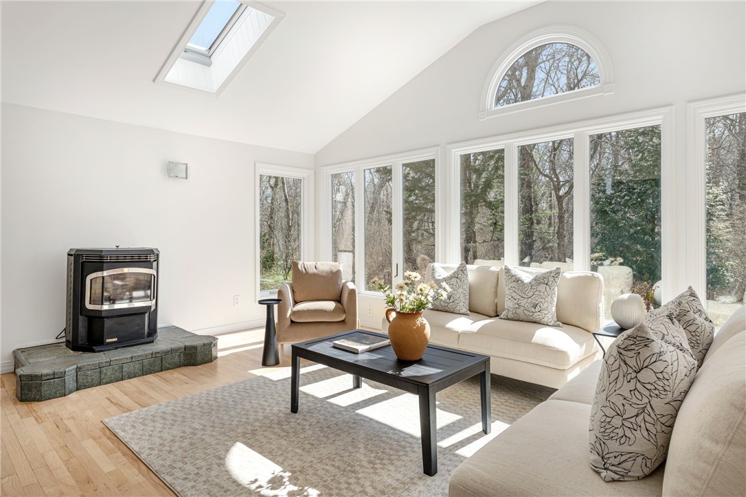 25 Half Mile Road Barrington, RI 02806 - Photo 3 of 19