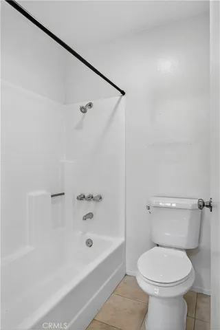 $1,800 | 2554 Olive Drive, Unit 165, Palmdale, CA 93550