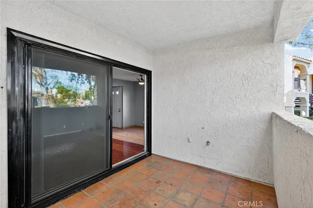 $1,800 | 2554 Olive Drive, Unit 165, Palmdale, CA 93550