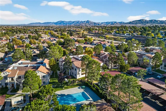 $1,800 | 2554 Olive Drive, Unit 165, Palmdale, CA 93550